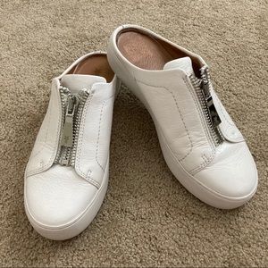 ✨Moving Sale✨ Frye Lena Mules